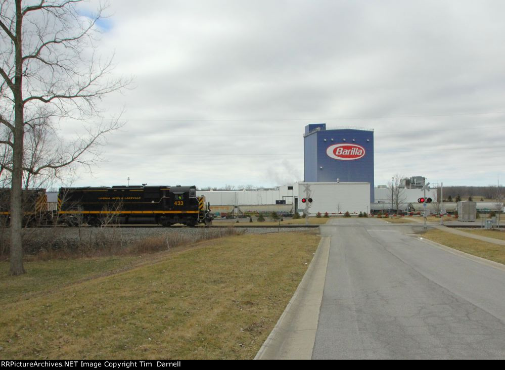 LAL 433 near the Barilla pasta plant